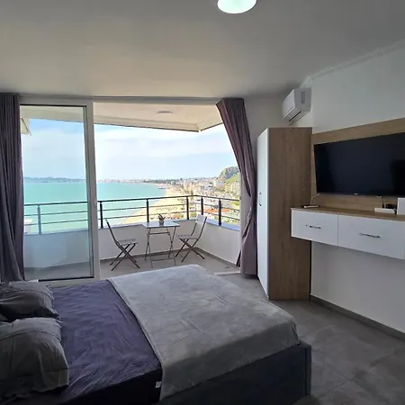 Apartment Sea View *