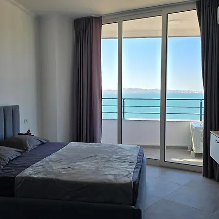 Sea View *